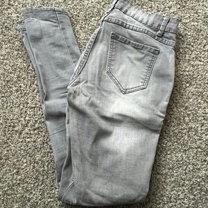 Women's Gray Skinny Jeans